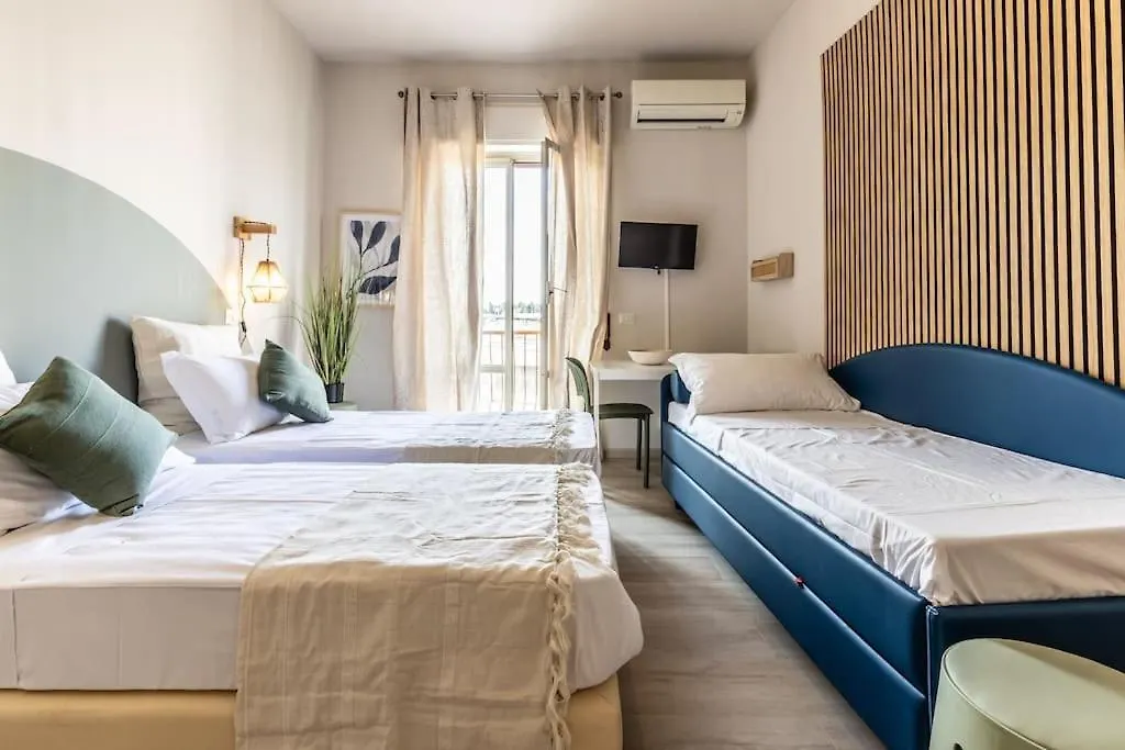 Dafne Rooms A Relaxing Piece Of Paradise Rome Apartment