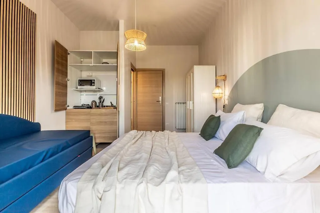 Apartment Dafne Rooms A Relaxing Piece Of Paradise Rome Italy