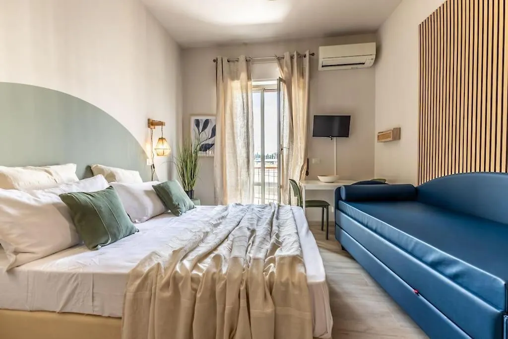 Dafne Rooms A Relaxing Piece Of Paradise Rome 0*,